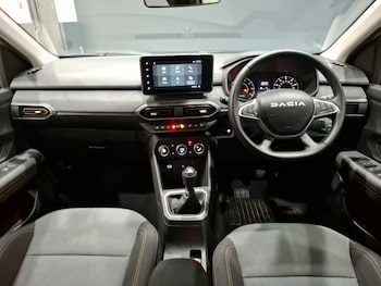 Used Dacia Sandero Stepway 2024 for sale - 76970689: Photo