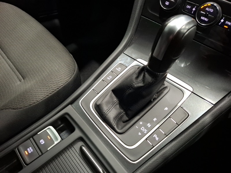 Used Volkswagen Golf 2020 for sale - 77702157: Photo 16