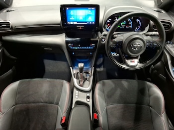 Used Toyota Yaris Cross 2023 for sale - 79424940: Photo