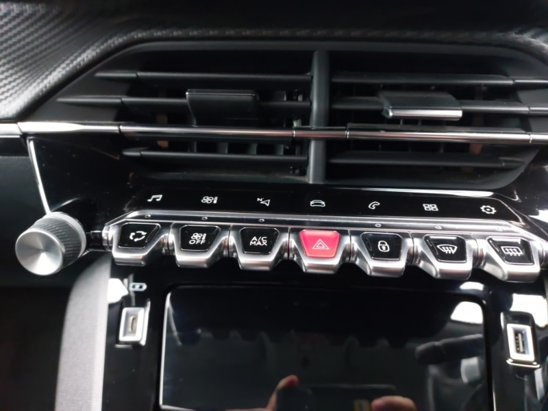 Used Peugeot 2008 2020 for sale - 77956584: Photo 18