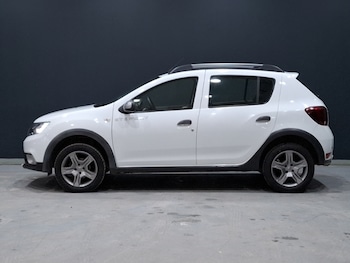 Used Dacia Sandero Stepway 2020 for sale - 77119144: Photo