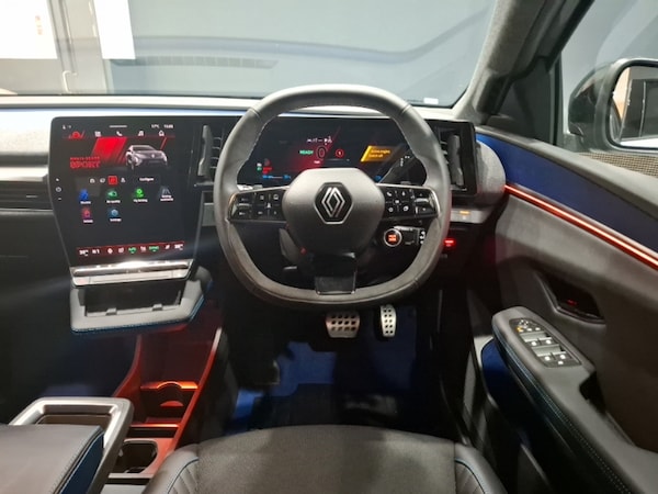 Used Renault Scenic E-Tech 2024 for sale - 76165741: Photo 7