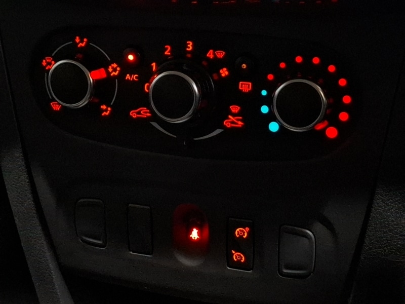 Used Dacia Sandero Stepway 2020 for sale - 77565728: Photo 16