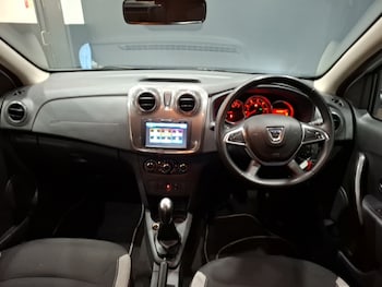 Used Dacia Sandero Stepway 2020 for sale - 77565728: Photo
