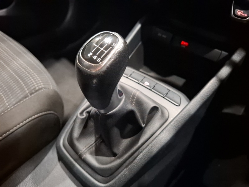 Used Kia Stonic 2021 for sale - 76483881: Photo 16