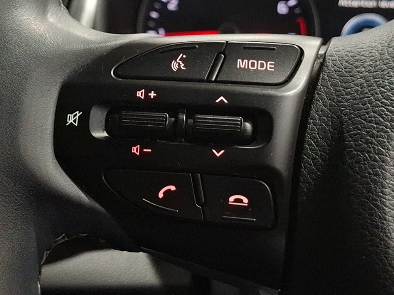 Used Kia Stonic 2021 for sale - 76483881: Photo 17