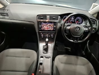 Used Volkswagen Golf 2020 for sale - 76465465: Photo