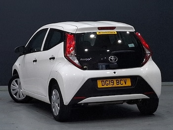 Used Toyota AYGO 2019 for sale - 79498657: Photo