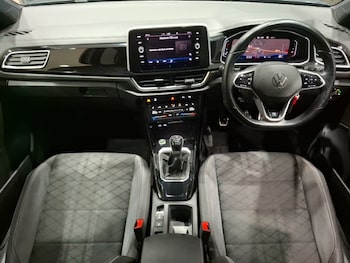 Used Volkswagen T-Roc 2023 for sale - 77721835: Photo