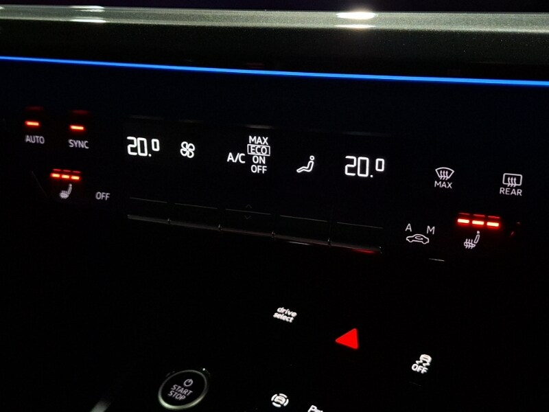 Used Audi Q4 e-tron 2023 for sale - 78151201: Photo 14