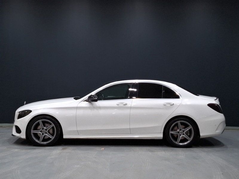 Used Mercedes-Benz C Class 2016 for sale - 76656560: Photo 4