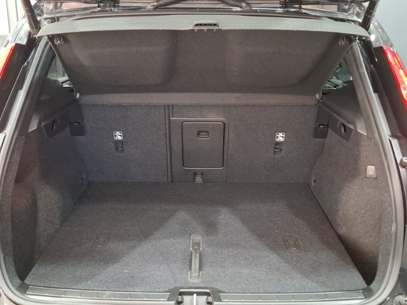 Used Volvo XC40 2025 for sale - 76656561: Photo 8