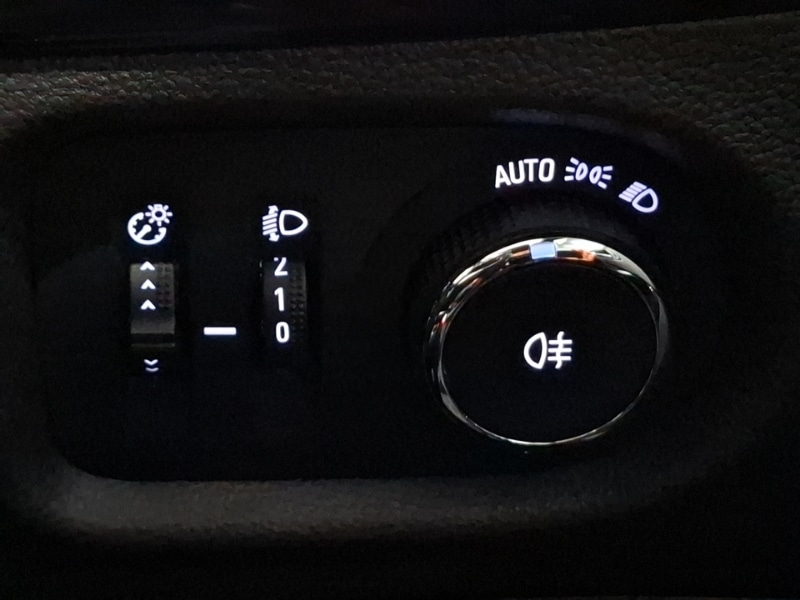 Used Vauxhall Astra 2018 for sale - 78032659: Photo 11