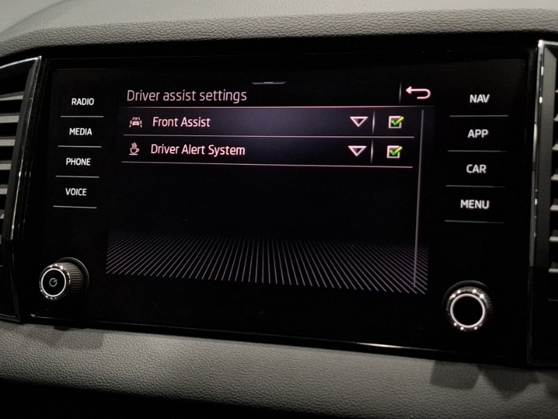 Used Skoda Karoq 2021 for sale - 77304137: Photo 14