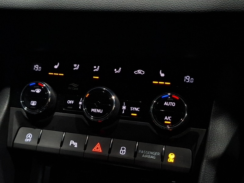 Used Skoda Karoq 2021 for sale - 77304137: Photo 15