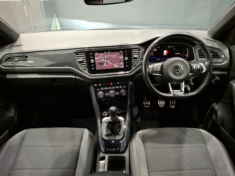 Used Volkswagen T-Roc 2018 for sale - 76696136: Photo 2