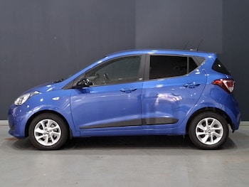 Used Hyundai i10 2018 for sale - 79351179: Photo
