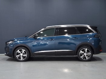 Used Peugeot 5008 2023 for sale - 79303136: Photo