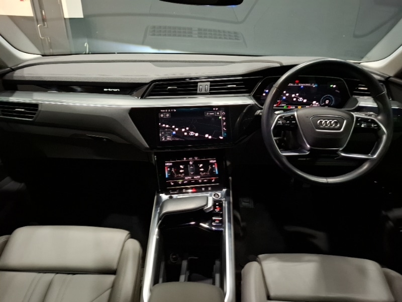 Used Audi e-tron 2021 for sale - 77948047: Photo 2