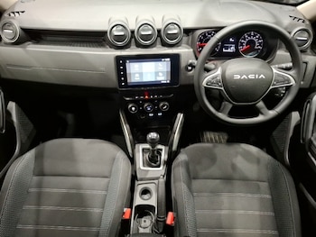 Used Dacia Duster 2024 for sale - 79101351: Photo