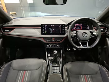Used Skoda Kamiq 2024 for sale - 75989259: Photo 2