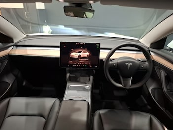 Used Tesla Model 3 2022 for sale - 76983298: Photo
