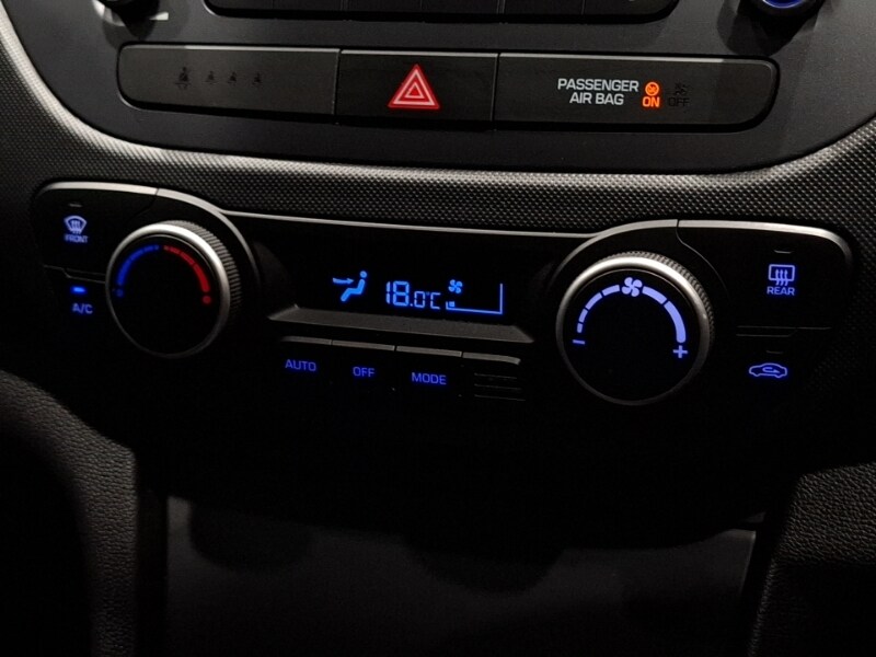 Used Hyundai i10 2018 for sale - 76696156: Photo 14