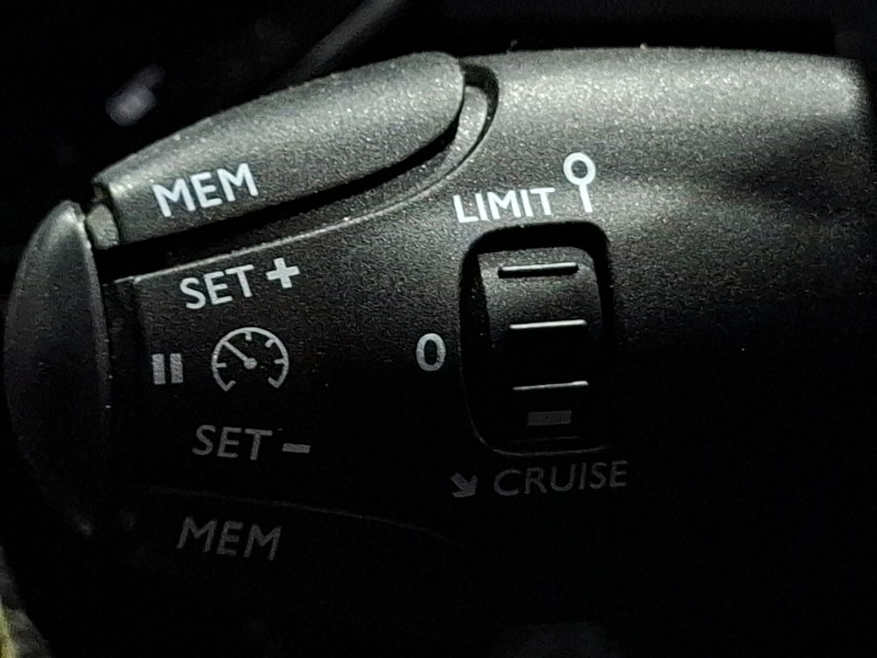 Used Peugeot 2008 2023 for sale - 76199522: Photo 15