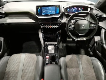 Used Peugeot 2008 2023 for sale - 76199522: Photo 2