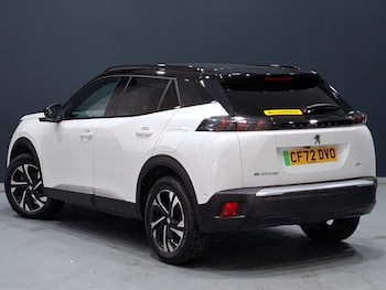 Used Peugeot 2008 2023 for sale - 76199522: Photo 3