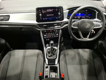 Used Volkswagen T-Roc 2023 for sale - 78642349: Photo