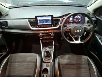 Used Kia Stonic 2022 for sale - 75332819: Photo