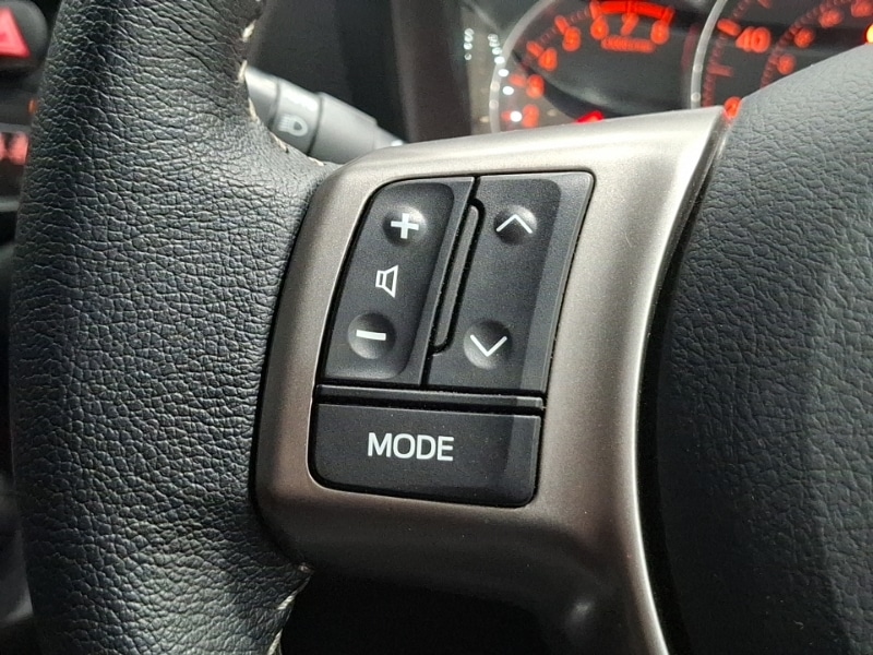 Used Toyota Yaris 2015 for sale - 76897756: Photo 17