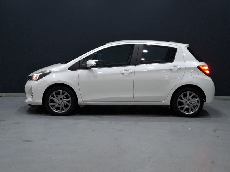 Used Toyota Yaris 2015 for sale - 76897756: Photo 4