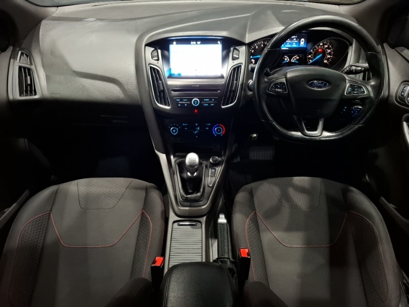 Used Ford Focus 2017 for sale - 77815718: Photo 2