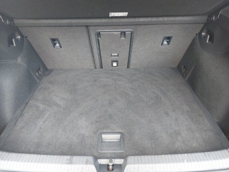 Used Volkswagen Golf 2020 for sale - 77284705: Photo 8