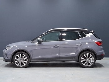 Used SEAT Arona 2024 for sale - 77652326: Photo