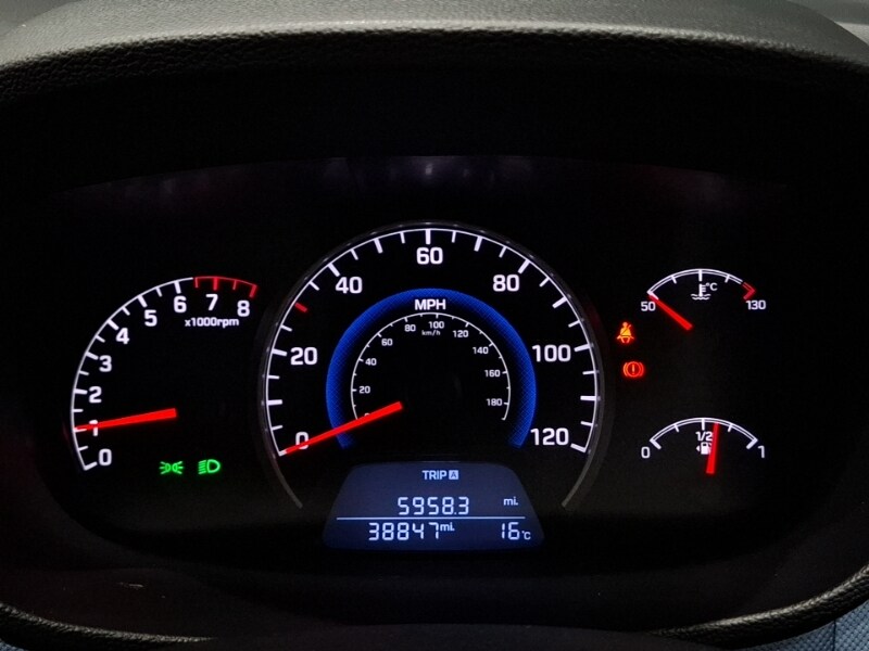 Used Hyundai i10 2016 for sale - 77503088: Photo 10