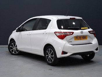 Used Toyota Yaris 2019 for sale - 76144842: Photo 3