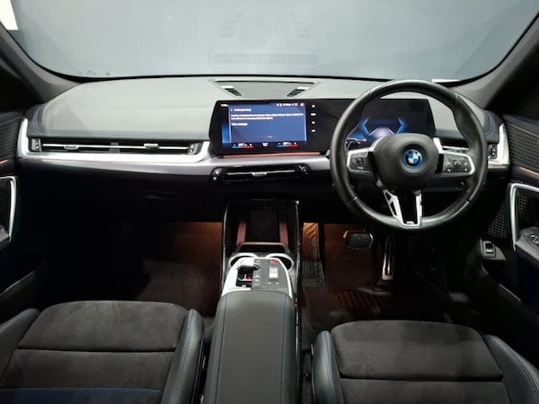 Used BMW iX1 2023 for sale - 76134686: Photo 2