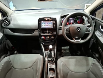 Used Renault Clio 2018 for sale - 77366161: Photo