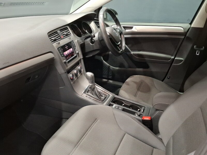 Used Volkswagen Golf 2015 for sale - 77999803: Photo 5