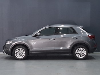 Used Volkswagen T-Roc 2023 for sale - 79267766: Photo