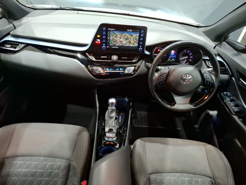 Used Toyota C-HR 2020 for sale - 76911869: Photo 2