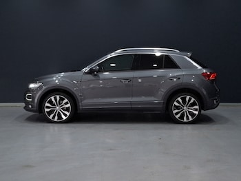 Used Volkswagen T-Roc 2018 for sale - 76587228: Photo