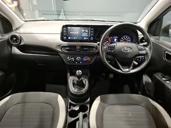 Used Hyundai i10 2020 for sale - 75695731: Photo