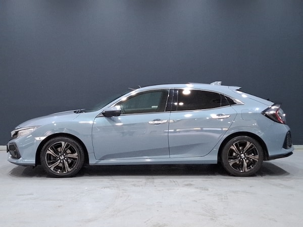Used Honda Civic 2018 for sale - 76271999: Photo 4