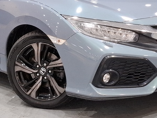 Used Honda Civic 2018 for sale - 76271999: Photo 9