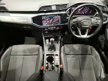 Used Audi Q3 2020 for sale - 79087235: Photo