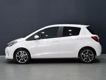 Used Toyota Yaris 2015 for sale - 79858061: Photo